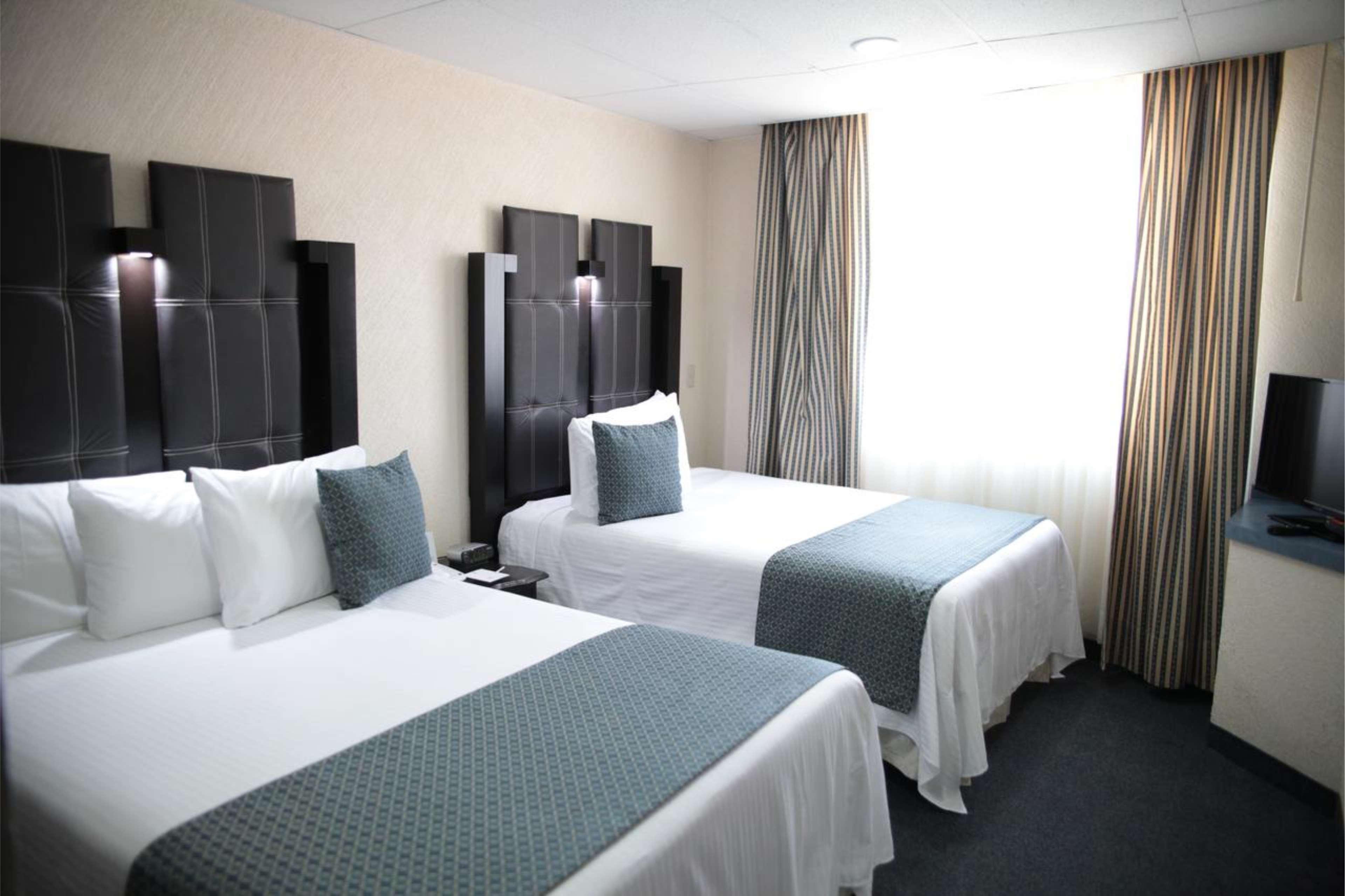 เบสต์ เวสเทิร์น เรอัล ตูลา เอ็กซ์เพรส Hotel ตูลา เดอ อัลเลนเด ภายนอก รูปภาพ